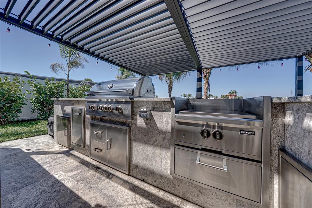 For Sale: $1,849,000 (4 beds, 3 baths, 2014 Square Feet)