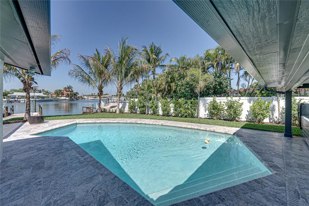 For Sale: $1,849,000 (4 beds, 3 baths, 2014 Square Feet)