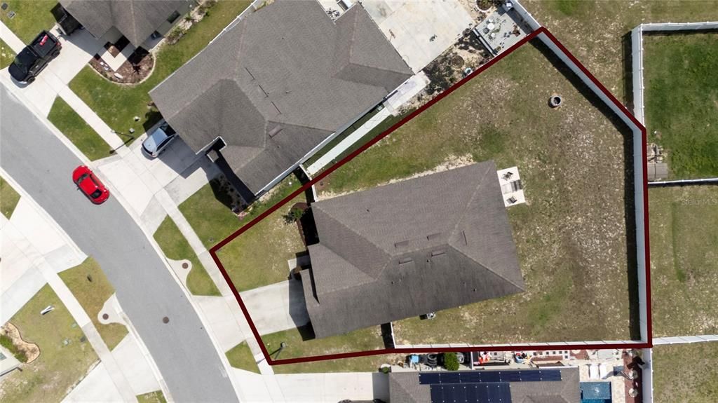 For Sale: $299,000 (4 beds, 3 baths, 1978 Square Feet)