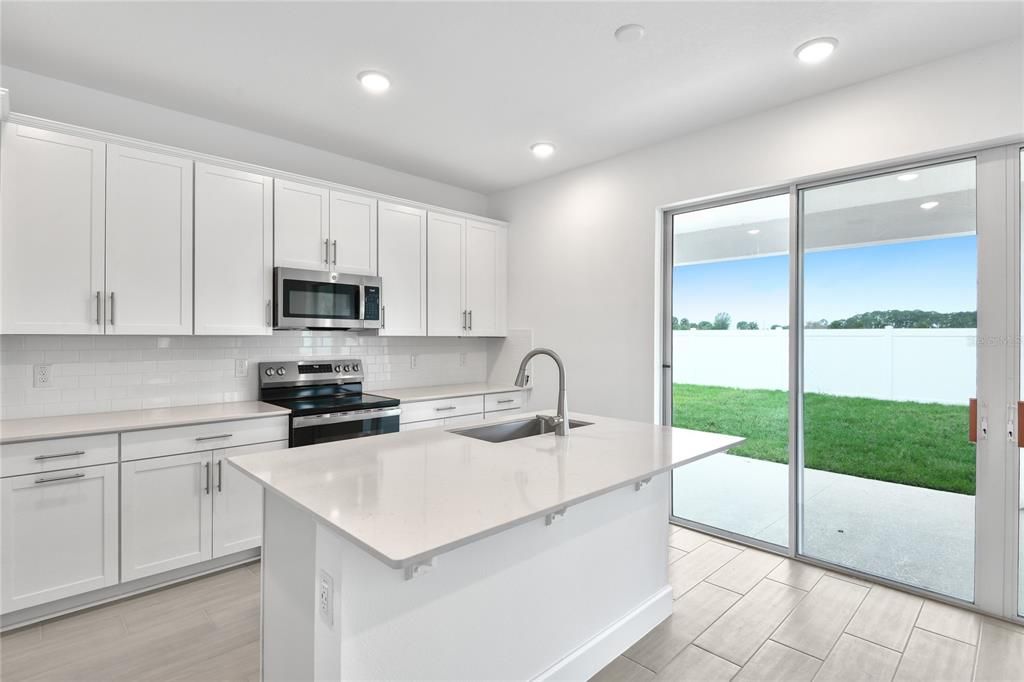 En Venta: $439,999 (5 camas, 3 baños, 3030 Pies cuadrados)