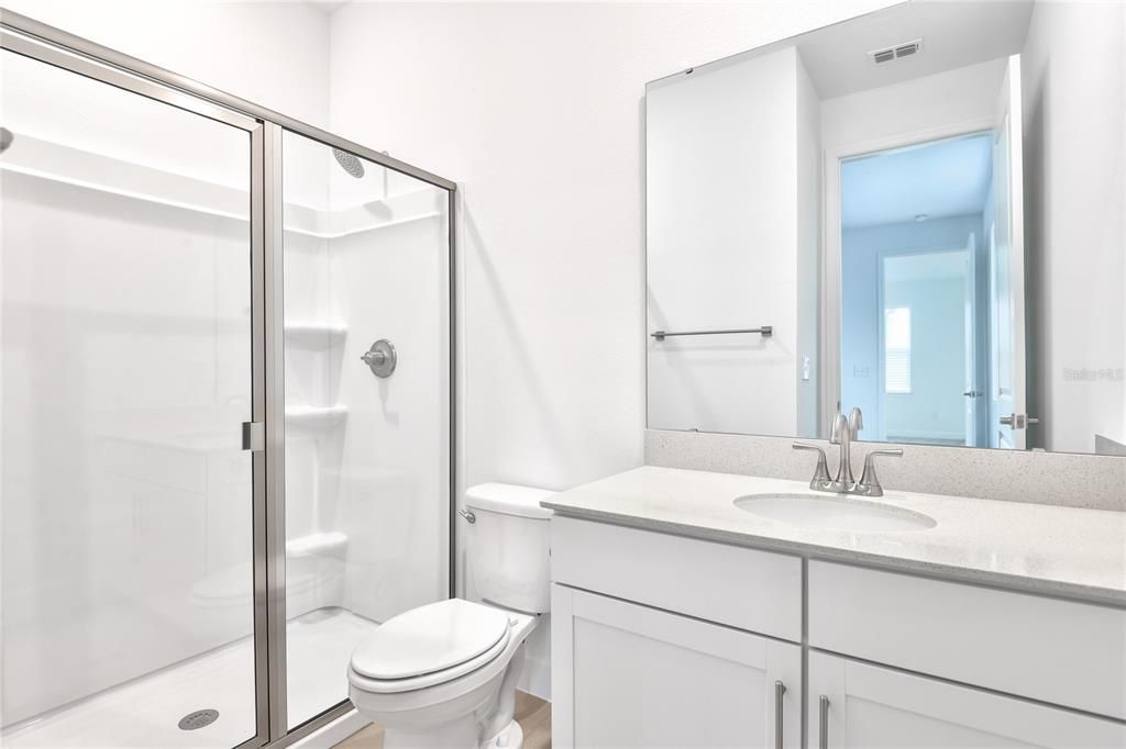 En Venta: $439,999 (5 camas, 3 baños, 3030 Pies cuadrados)