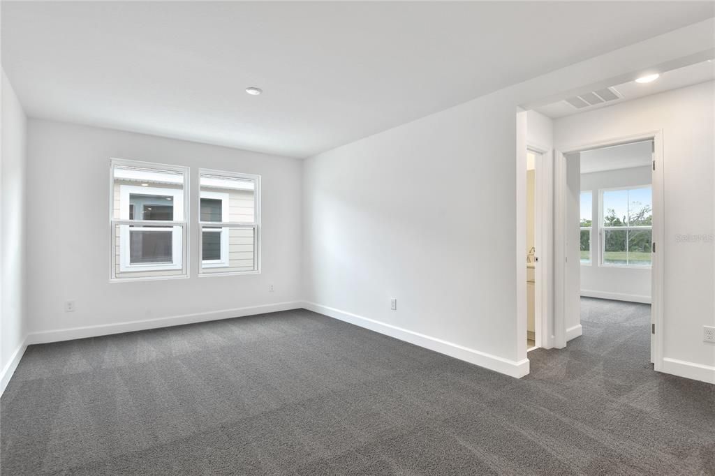 En Venta: $439,999 (5 camas, 3 baños, 3030 Pies cuadrados)