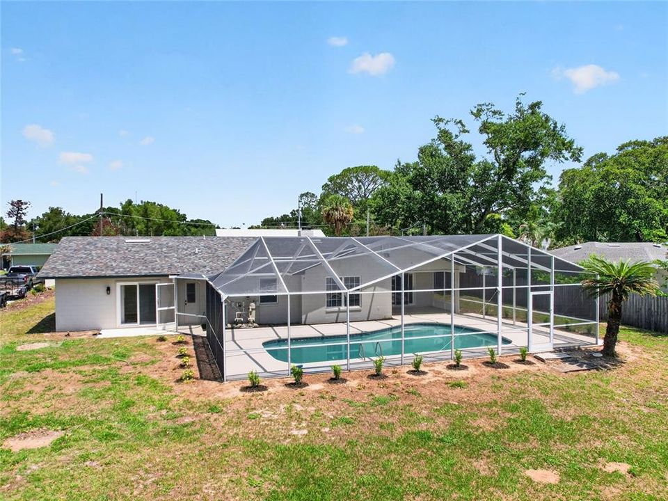 For Sale: $429,900 (4 beds, 2 baths, 1983 Square Feet)