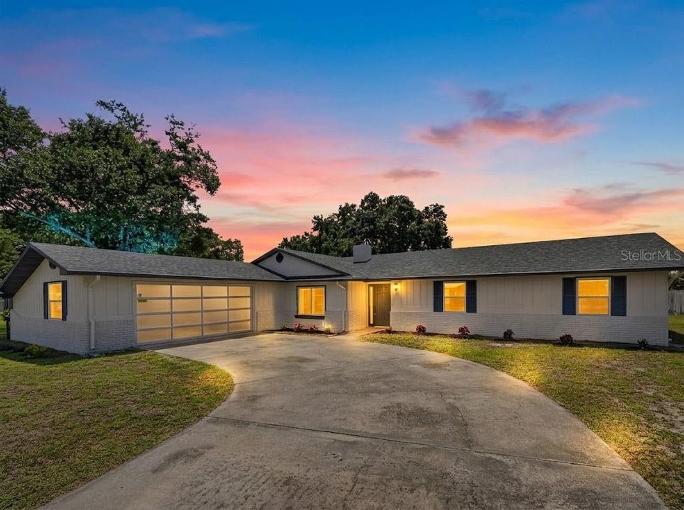 For Sale: $429,900 (4 beds, 2 baths, 1983 Square Feet)