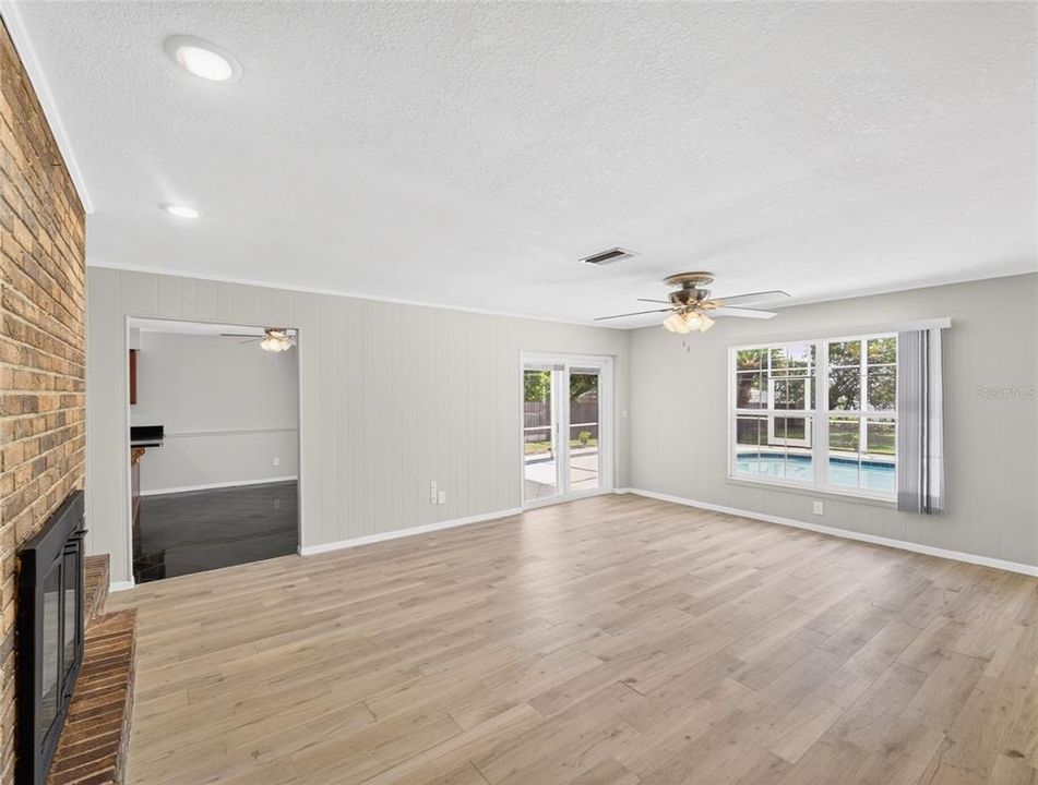 For Sale: $429,900 (4 beds, 2 baths, 1983 Square Feet)