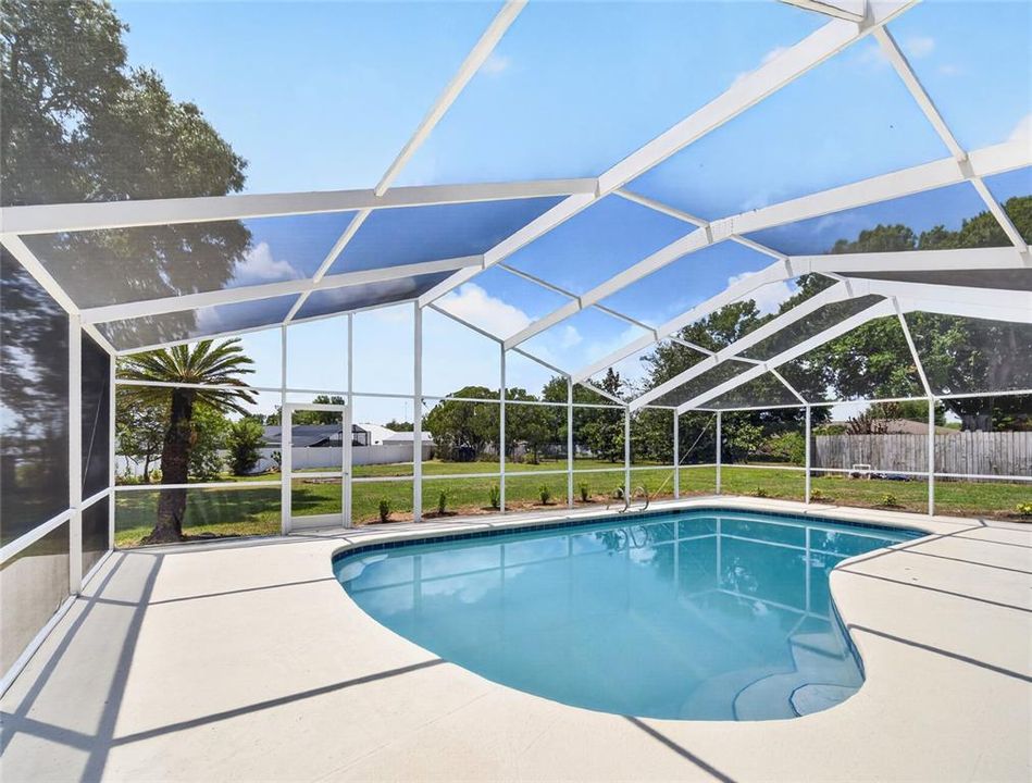 For Sale: $429,900 (4 beds, 2 baths, 1983 Square Feet)