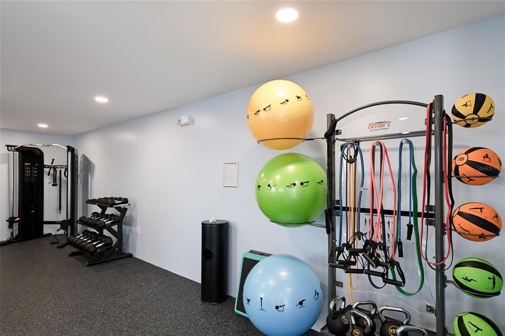 For Sale: $1,499,000 (2 beds, 2 baths, 1555 Square Feet)