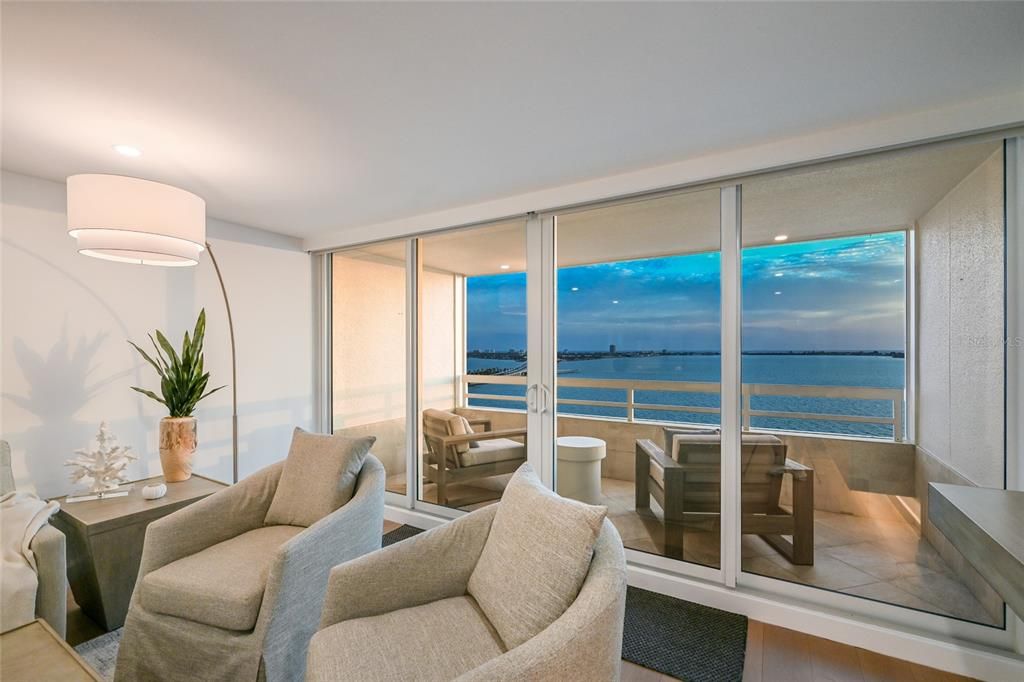 For Sale: $1,499,000 (2 beds, 2 baths, 1555 Square Feet)