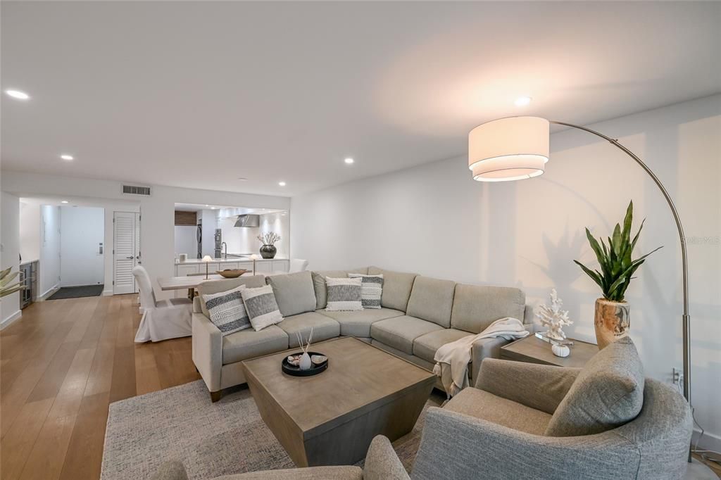 For Sale: $1,499,000 (2 beds, 2 baths, 1555 Square Feet)