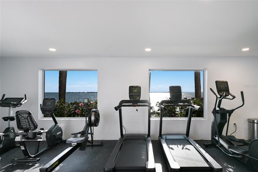 For Sale: $1,499,000 (2 beds, 2 baths, 1555 Square Feet)