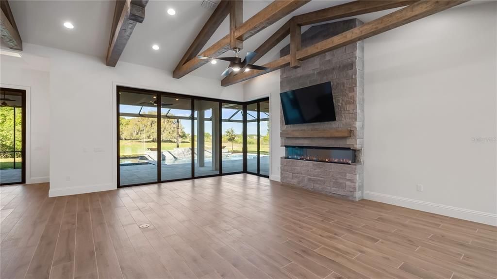 For Sale: $1,950,000 (5 beds, 4 baths, 4117 Square Feet)