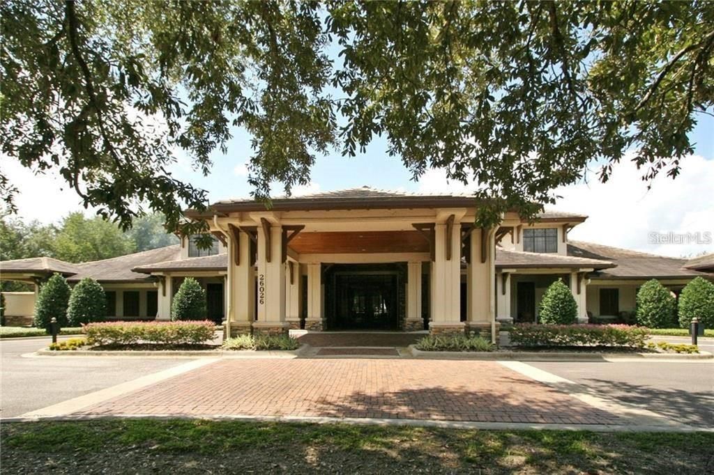 For Sale: $1,950,000 (5 beds, 4 baths, 4117 Square Feet)