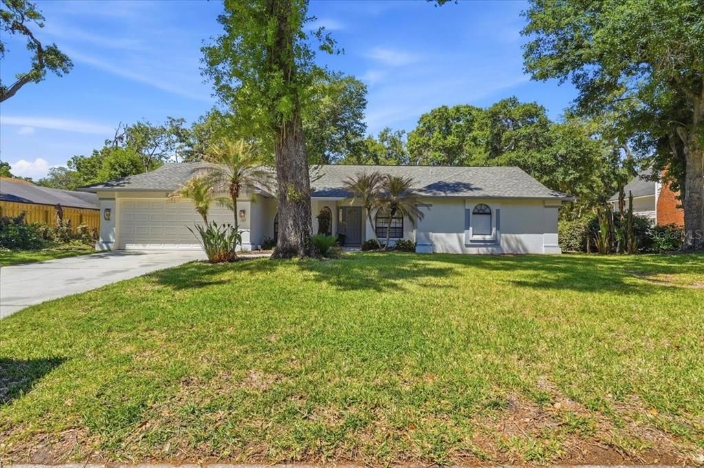 For Sale: $565,000 (4 beds, 3 baths, 2292 Square Feet)