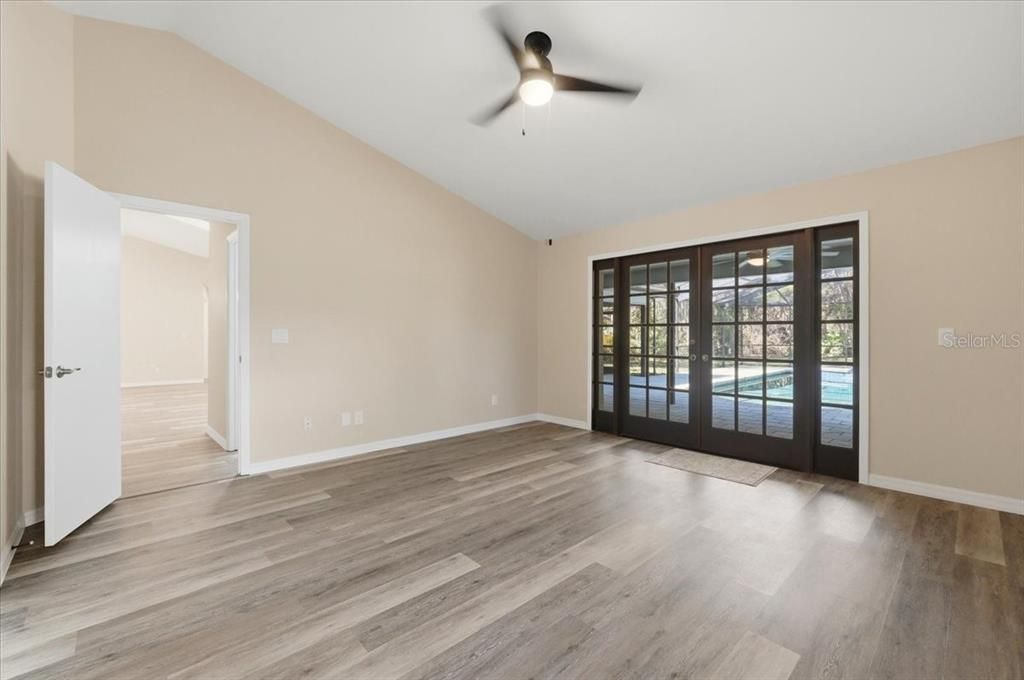 For Sale: $565,000 (4 beds, 3 baths, 2292 Square Feet)