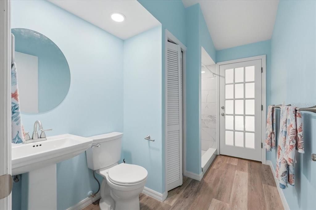 For Sale: $565,000 (4 beds, 3 baths, 2292 Square Feet)