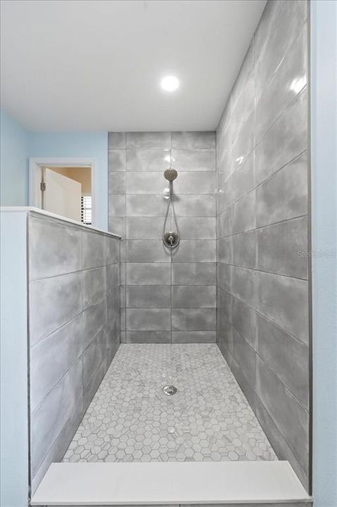 For Sale: $565,000 (4 beds, 3 baths, 2292 Square Feet)