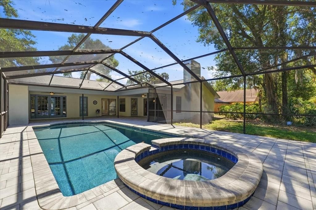 For Sale: $565,000 (4 beds, 3 baths, 2292 Square Feet)