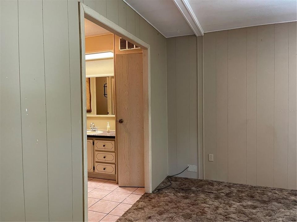 For Sale: $177,500 (2 beds, 2 baths, 1232 Square Feet)