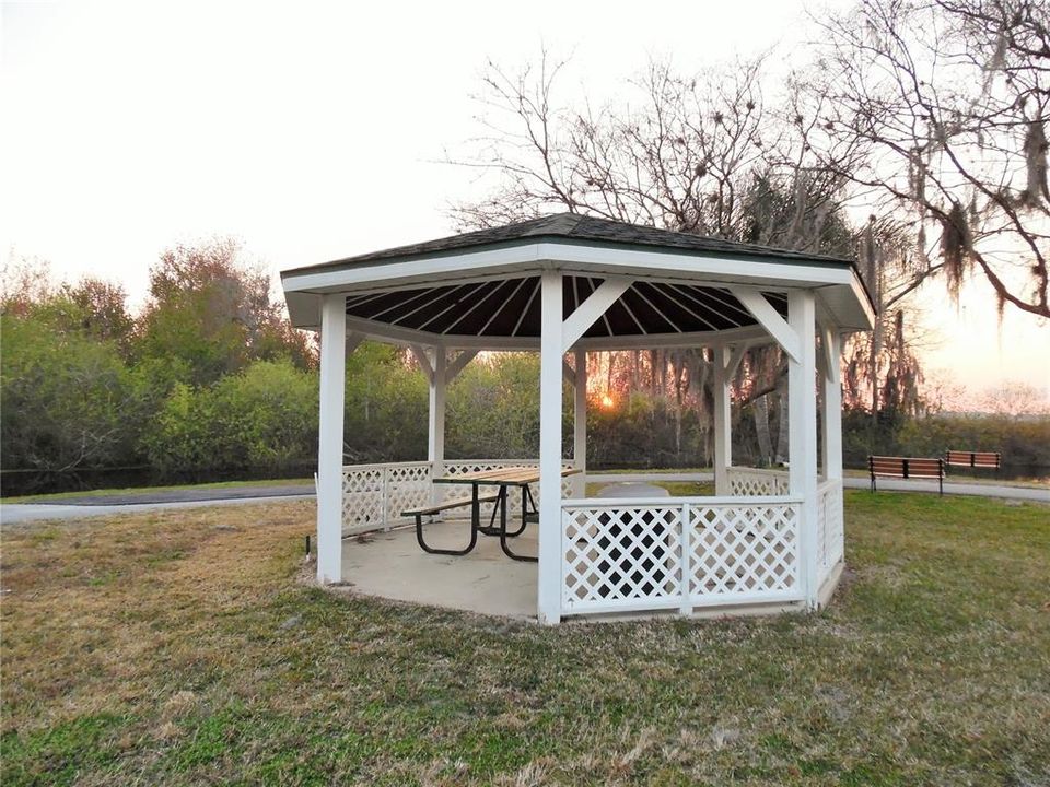 For Sale: $177,500 (2 beds, 2 baths, 1232 Square Feet)