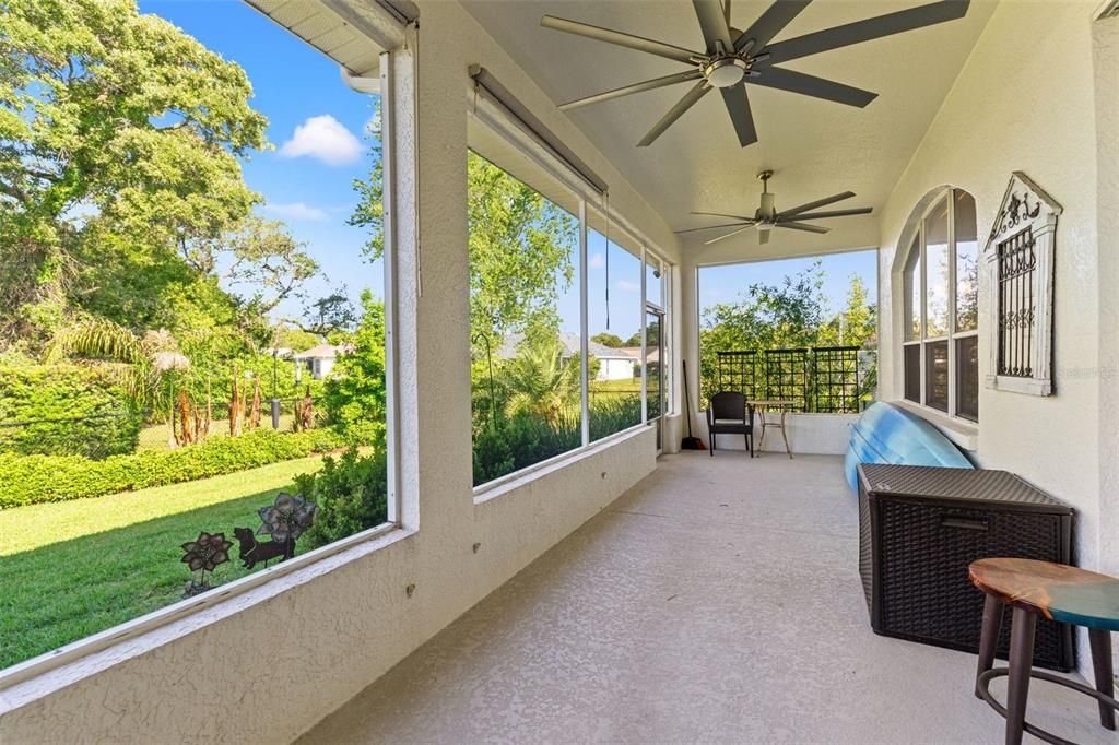 Activo con contrato: $475,000 (3 camas, 3 baños, 2330 Pies cuadrados)