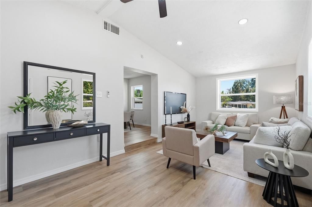 Active With Contract: $360,000 (4 beds, 2 baths, 1517 Square Feet)
