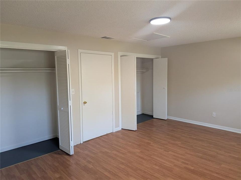 For Rent: $925 (1 beds, 1 baths, 1046 Square Feet)