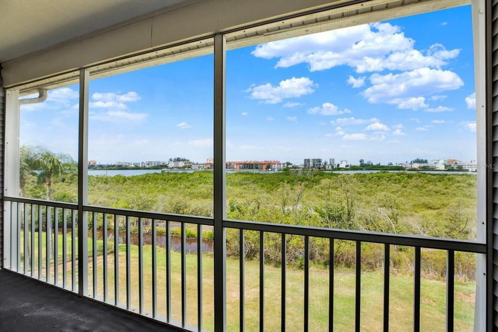 На продажу: $439,900 (3 спален, 3 ванн, 1998 Квадратных фут)