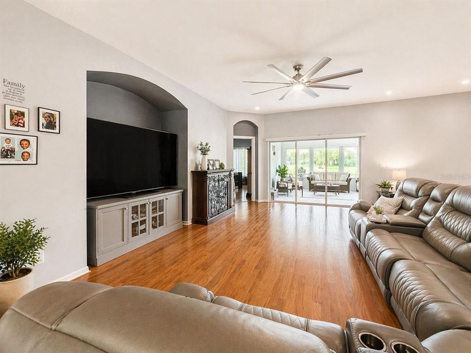 For Sale: $509,900 (4 beds, 3 baths, 2243 Square Feet)
