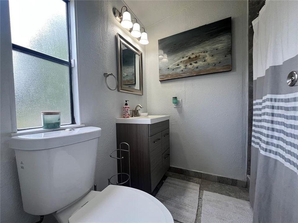 For Sale: $315,000 (3 beds, 3 baths, 1340 Square Feet)