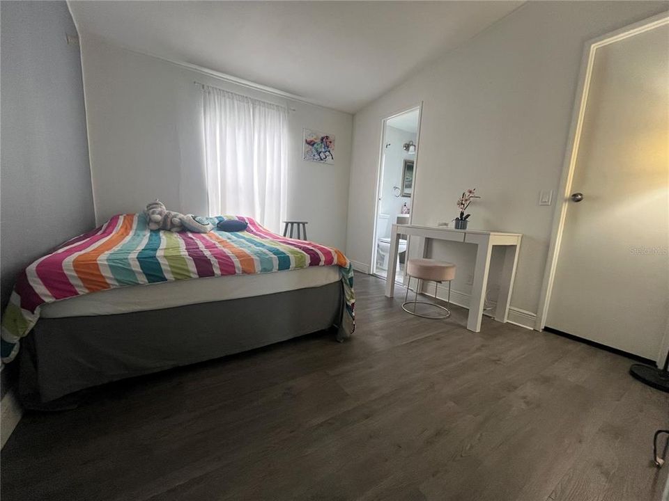 For Sale: $315,000 (3 beds, 3 baths, 1340 Square Feet)