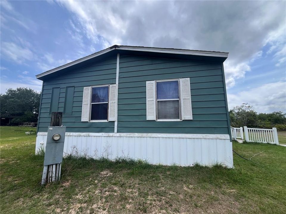 For Sale: $315,000 (3 beds, 3 baths, 1340 Square Feet)