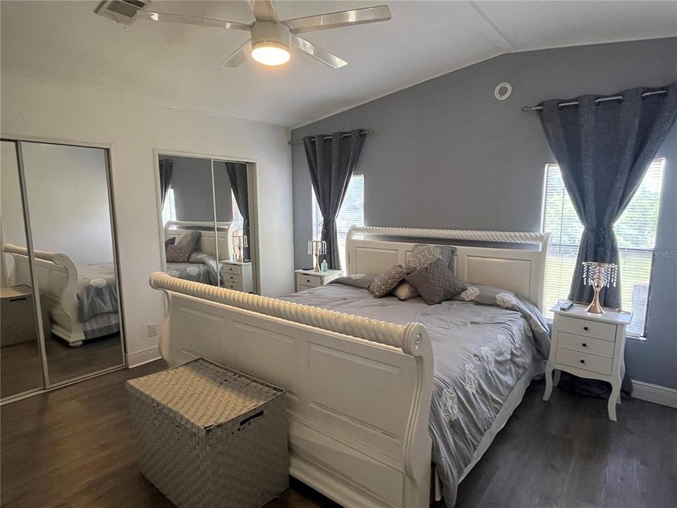 For Sale: $315,000 (3 beds, 3 baths, 1340 Square Feet)