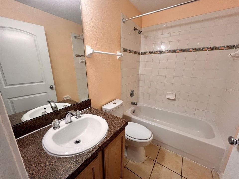 En Renta: $2,299 (3 camas, 2 baños, 1428 Pies cuadrados)
