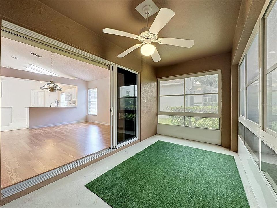 For Sale: $309,900 (2 beds, 2 baths, 1713 Square Feet)