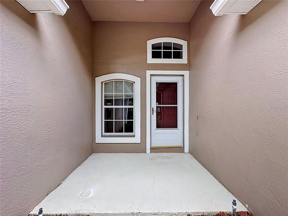For Sale: $309,900 (2 beds, 2 baths, 1713 Square Feet)