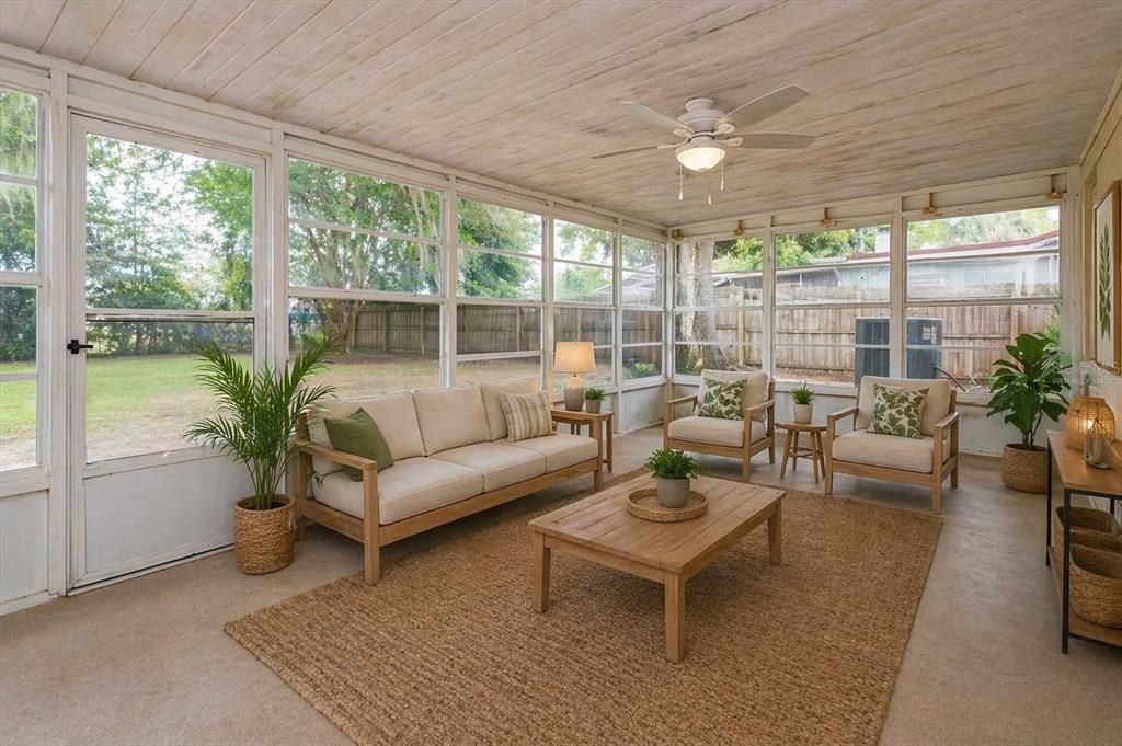 Activo con contrato: $260,000 (3 camas, 2 baños, 1537 Pies cuadrados)
