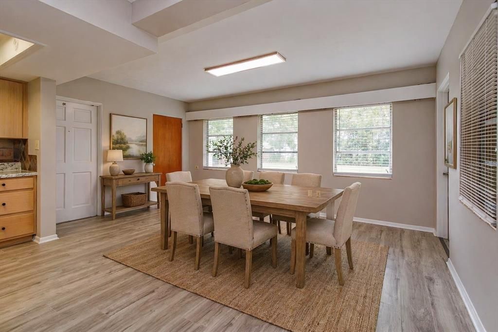 Activo con contrato: $260,000 (3 camas, 2 baños, 1537 Pies cuadrados)