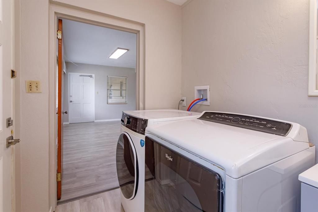 Activo con contrato: $260,000 (3 camas, 2 baños, 1537 Pies cuadrados)