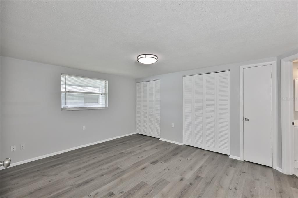 For Rent: $1,199 (1 beds, 1 baths, 1200 Square Feet)