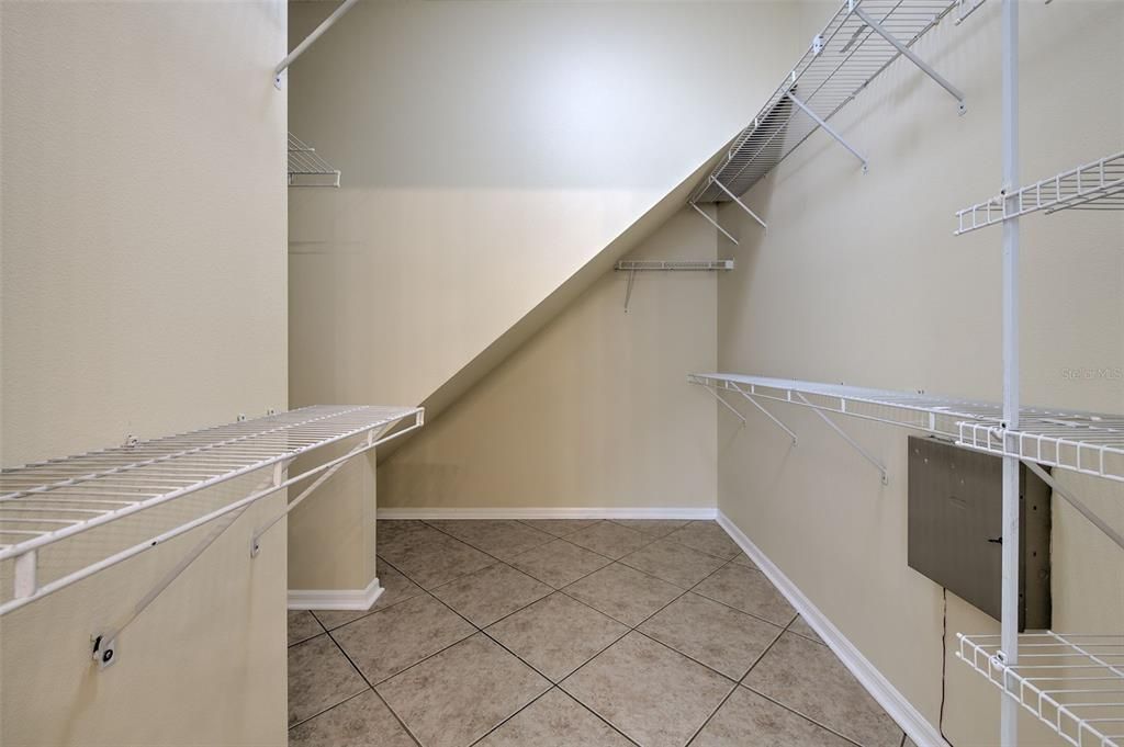 For Sale: $499,000 (4 beds, 3 baths, 2391 Square Feet)