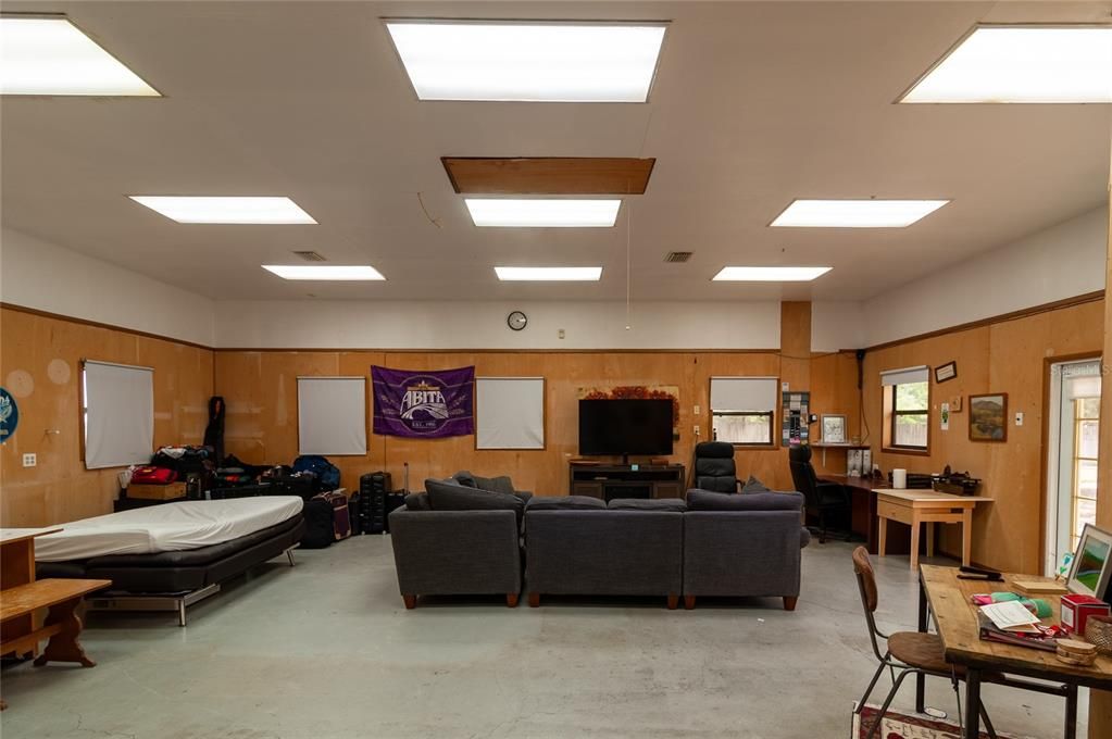 Active With Contract: $550,000 (3 beds, 2 baths, 2087 Square Feet)