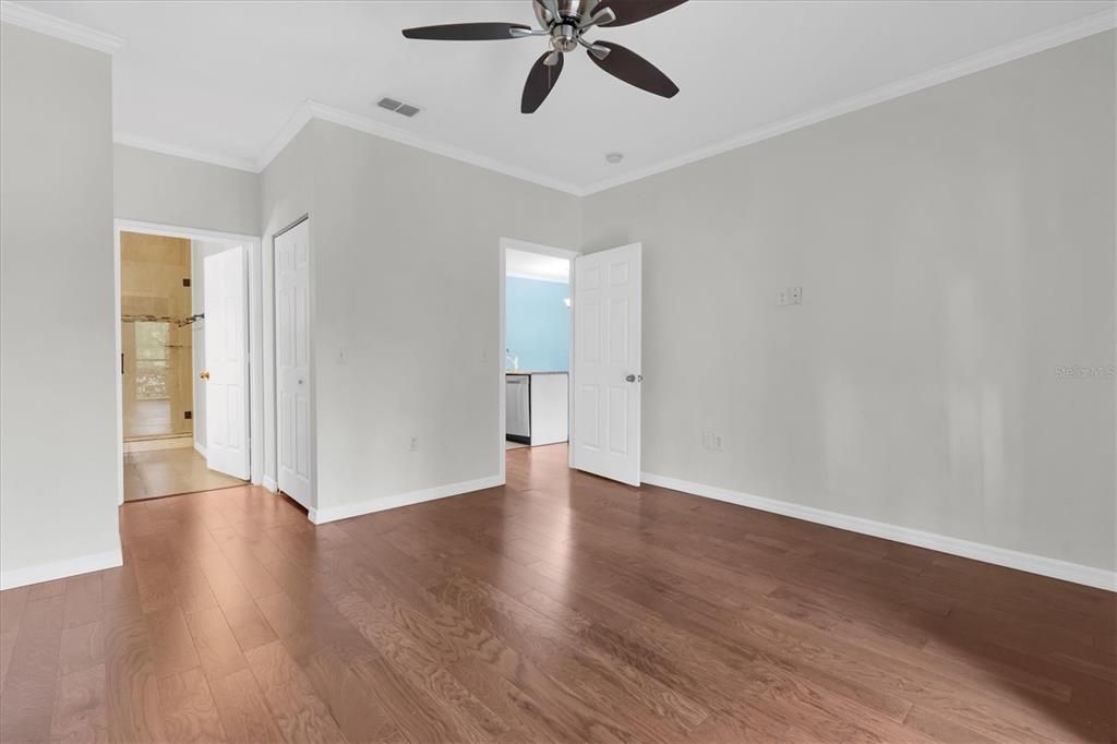 En Venta: $285,000 (2 camas, 2 baños, 1110 Pies cuadrados)