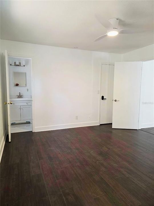 For Rent: $3,600 (3 beds, 2 baths, 1318 Square Feet)
