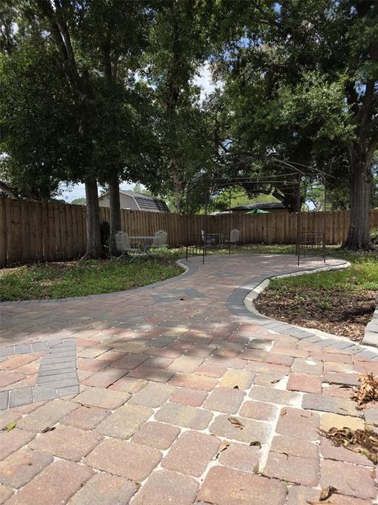 For Rent: $3,600 (3 beds, 2 baths, 1318 Square Feet)