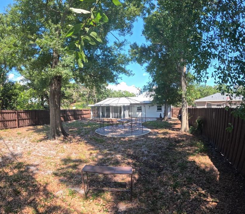 For Rent: $3,600 (3 beds, 2 baths, 1318 Square Feet)