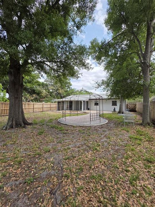 For Rent: $3,600 (3 beds, 2 baths, 1318 Square Feet)