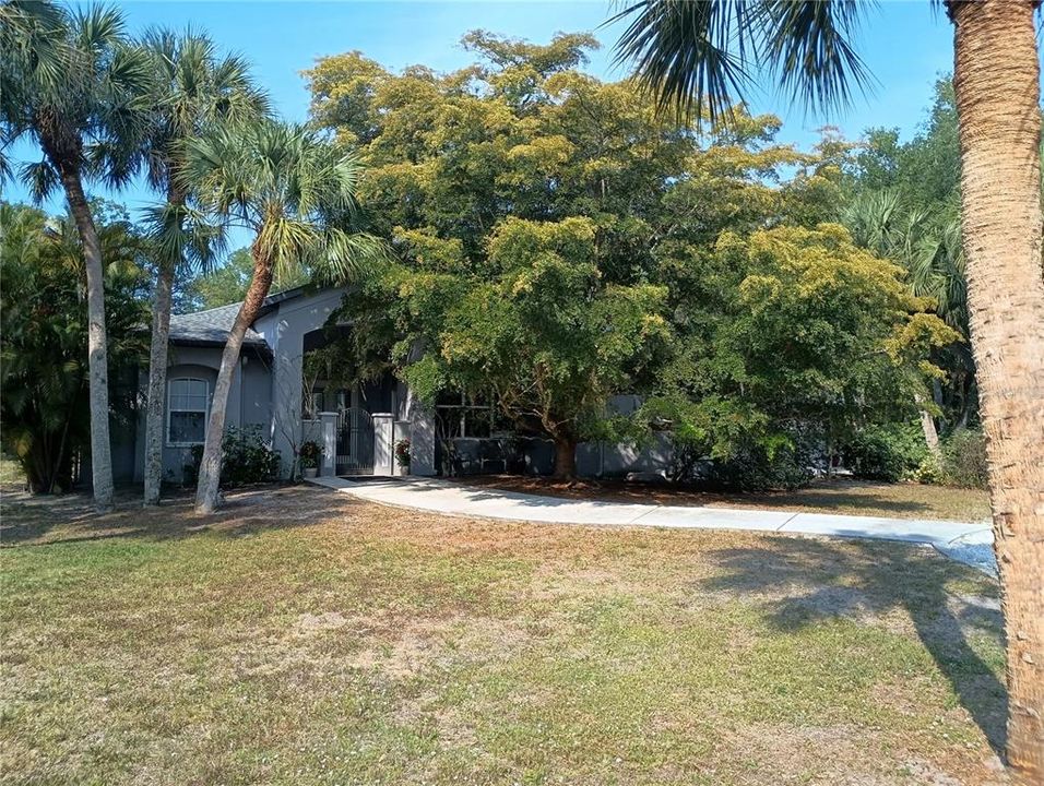 Activo con contrato: $1,189,000 (4 camas, 3 baños, 3117 Pies cuadrados)
