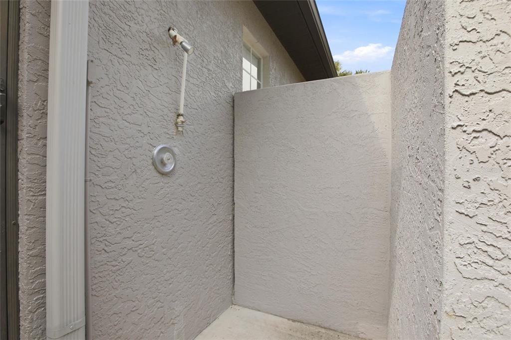 Activo con contrato: $1,189,000 (4 camas, 3 baños, 3117 Pies cuadrados)
