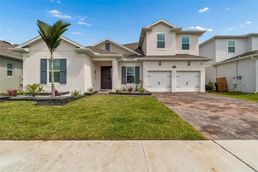 For Sale: $969,000 (6 beds, 4 baths, 4415 Square Feet)