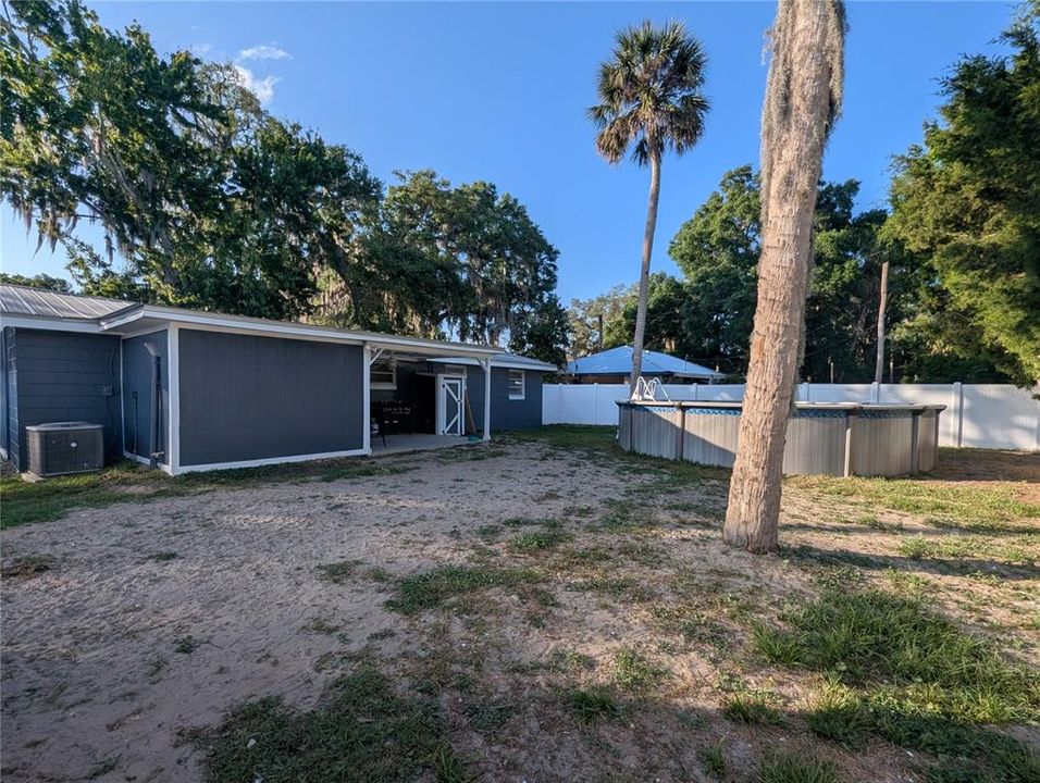 For Sale: $239,999 (3 beds, 2 baths, 1190 Square Feet)
